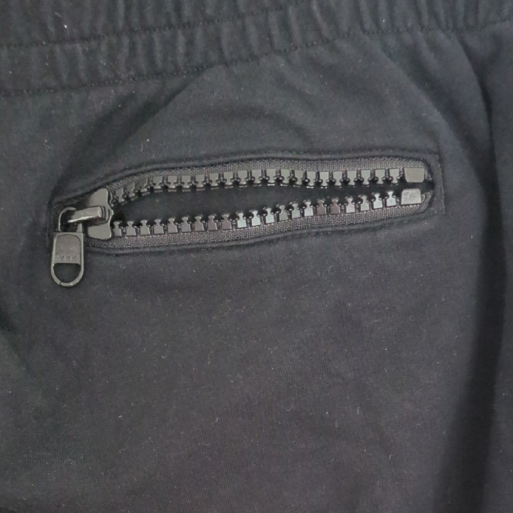 Lululemon Black Joggers - Picture 7 of 8